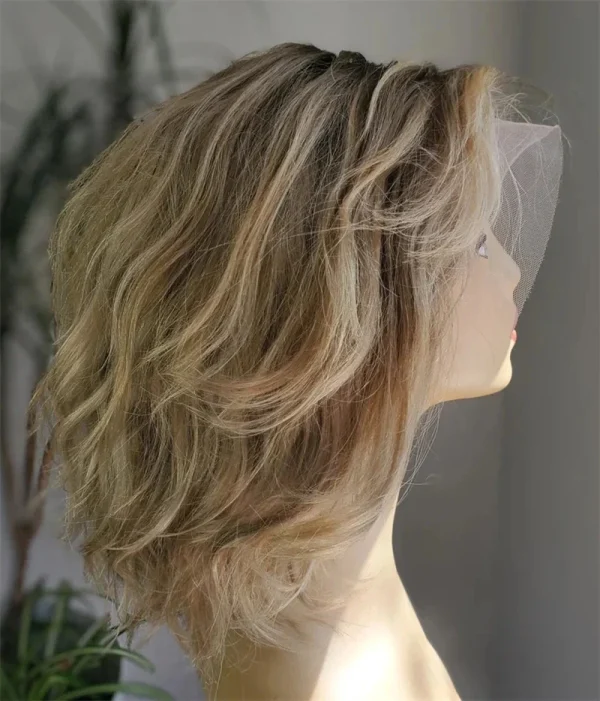 S1de78782215a452cb44c44704f7fa51f6.webp Synthetic Lace Front Wig Short Wavy Bob Wig for Women Blonde Highlights Glueless HD 13X4 Lace Front Wig Pre Plucked Middle Part