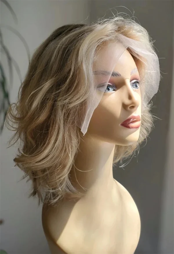 S28c3d9b8007544dabb851107bcd803d4a.webp Synthetic Lace Front Wig Short Wavy Bob Wig for Women Blonde Highlights Glueless HD 13X4 Lace Front Wig Pre Plucked Middle Part